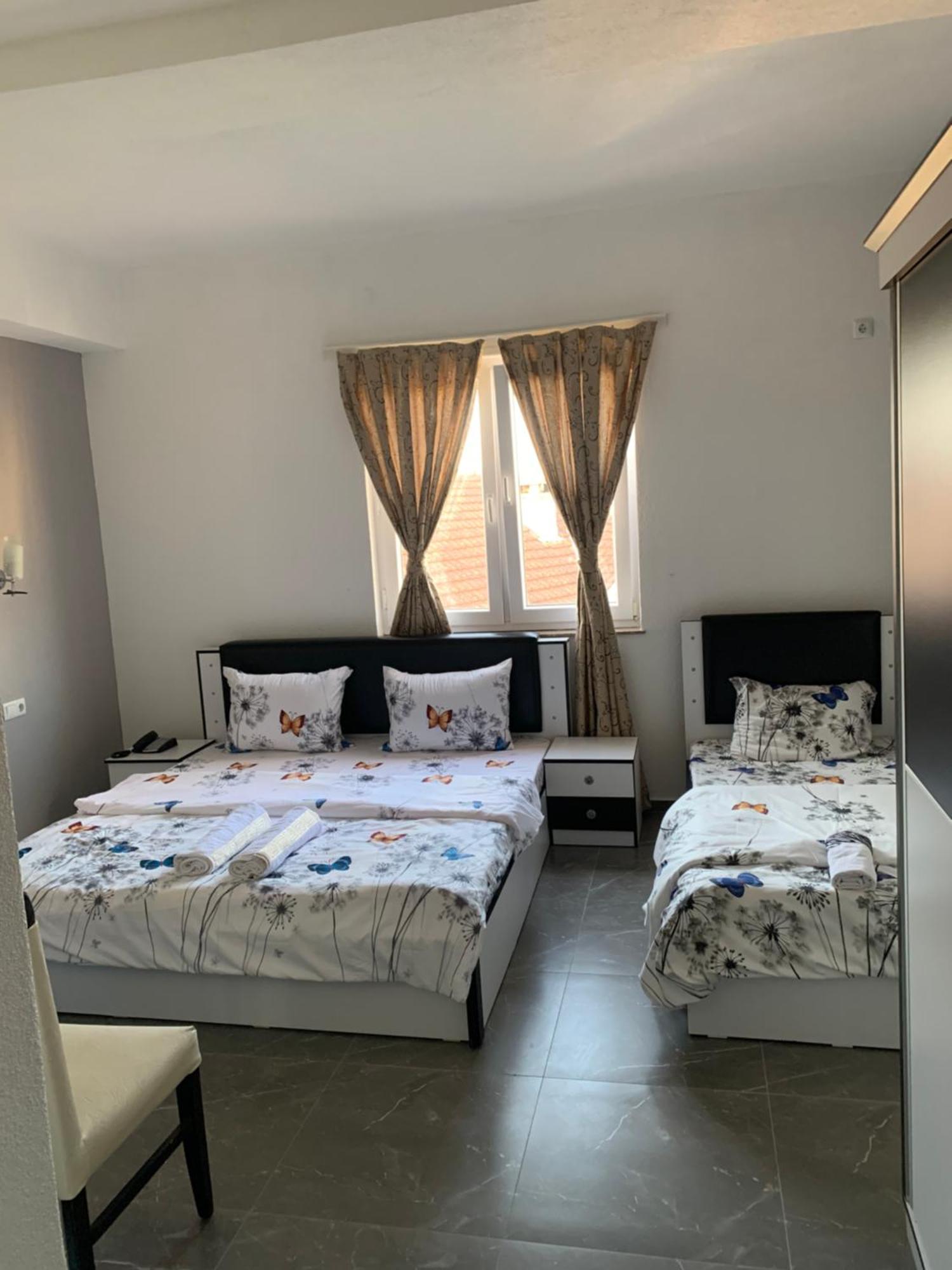 Hotel Albatros Prizren Ngoại thất bức ảnh