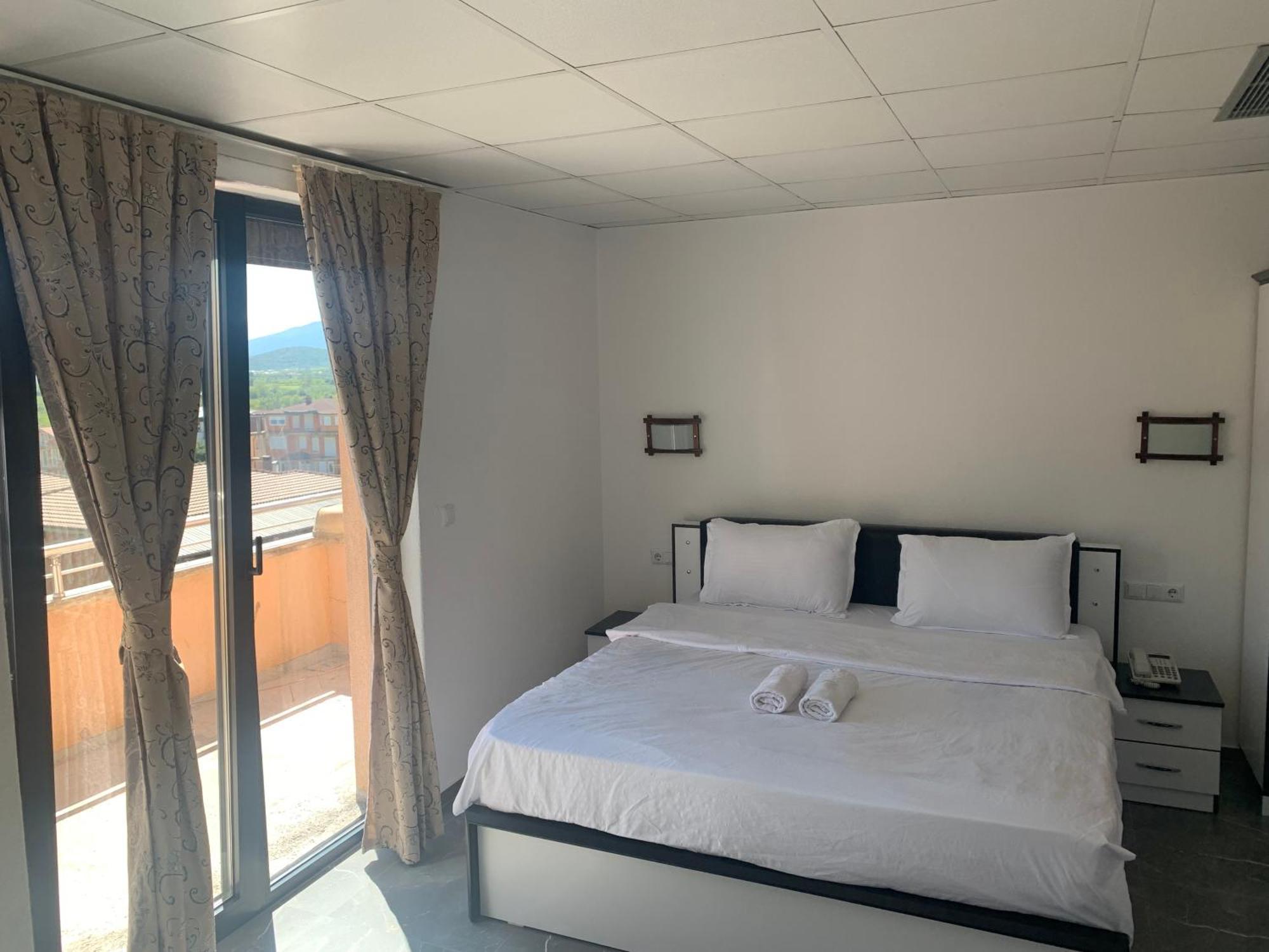 Hotel Albatros Prizren Ngoại thất bức ảnh