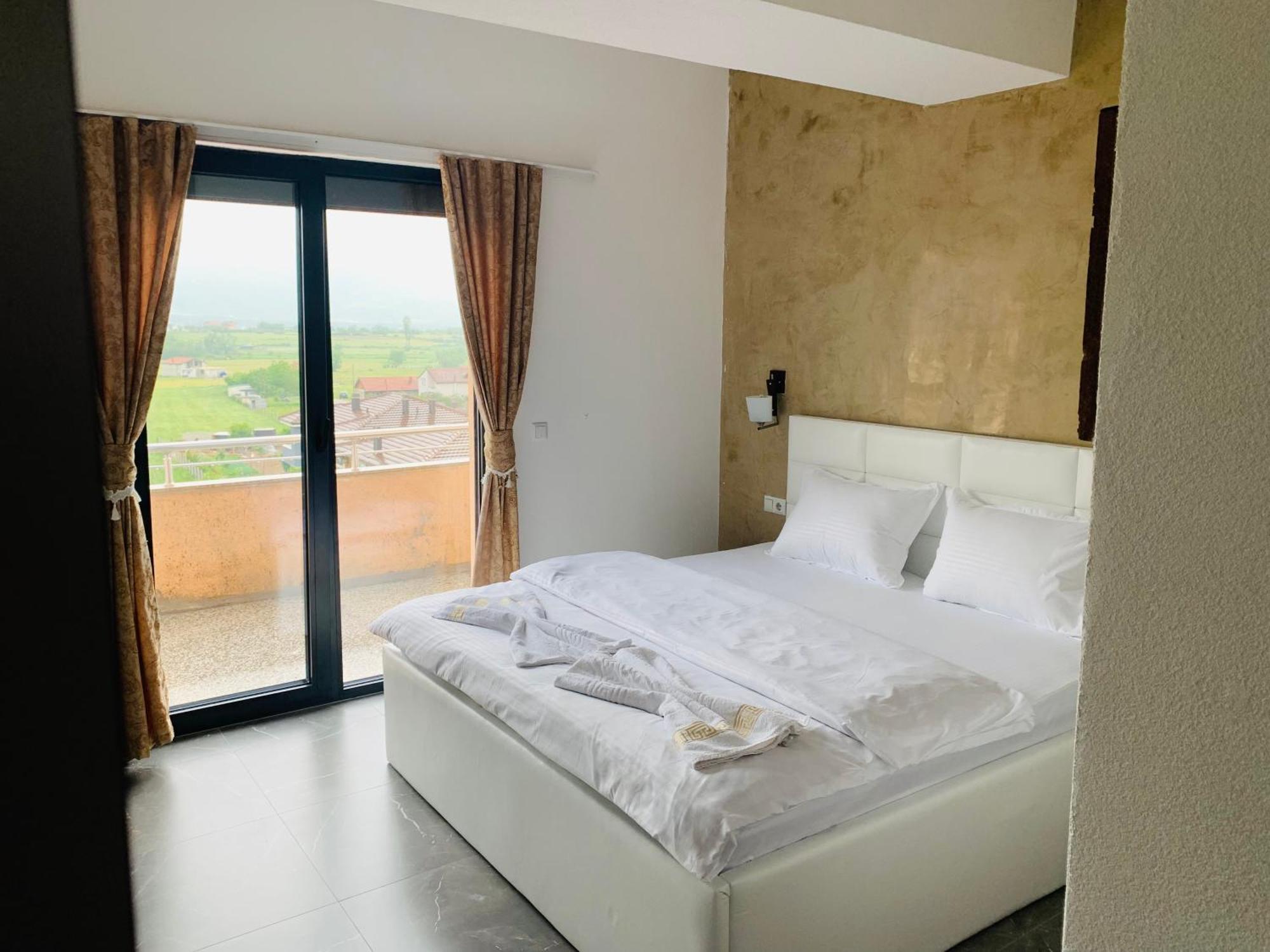 Hotel Albatros Prizren Ngoại thất bức ảnh