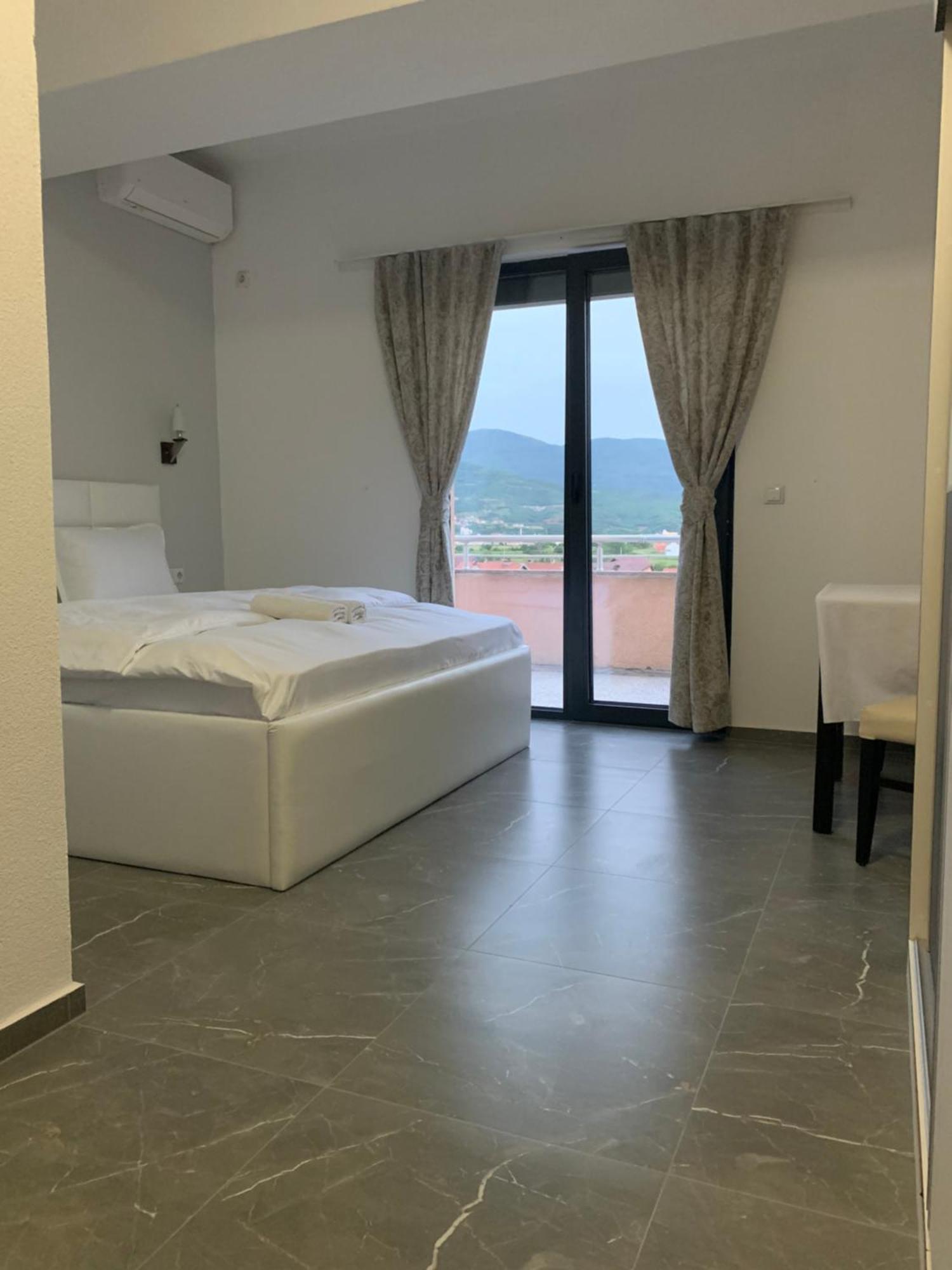 Hotel Albatros Prizren Ngoại thất bức ảnh