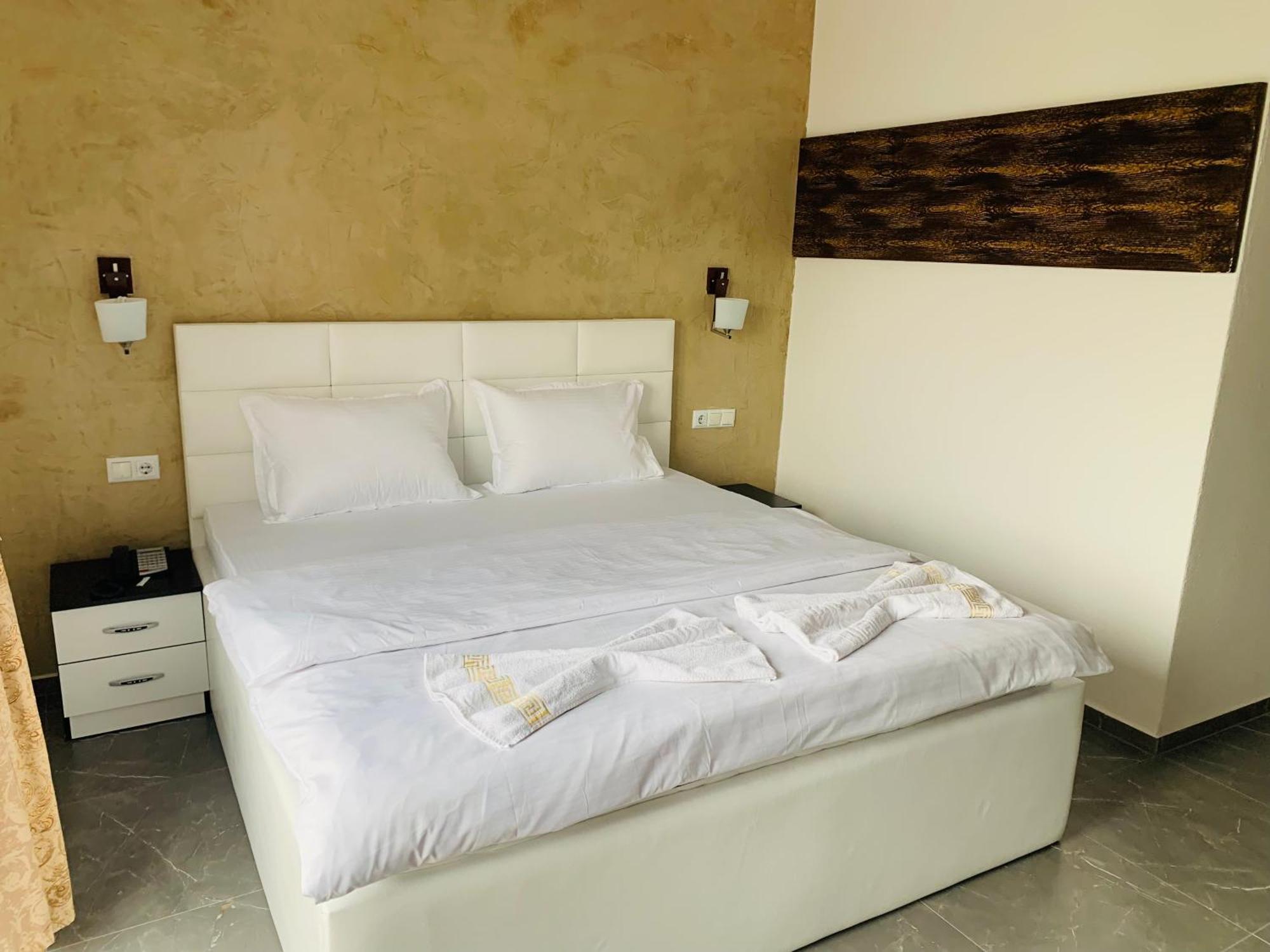 Hotel Albatros Prizren Ngoại thất bức ảnh